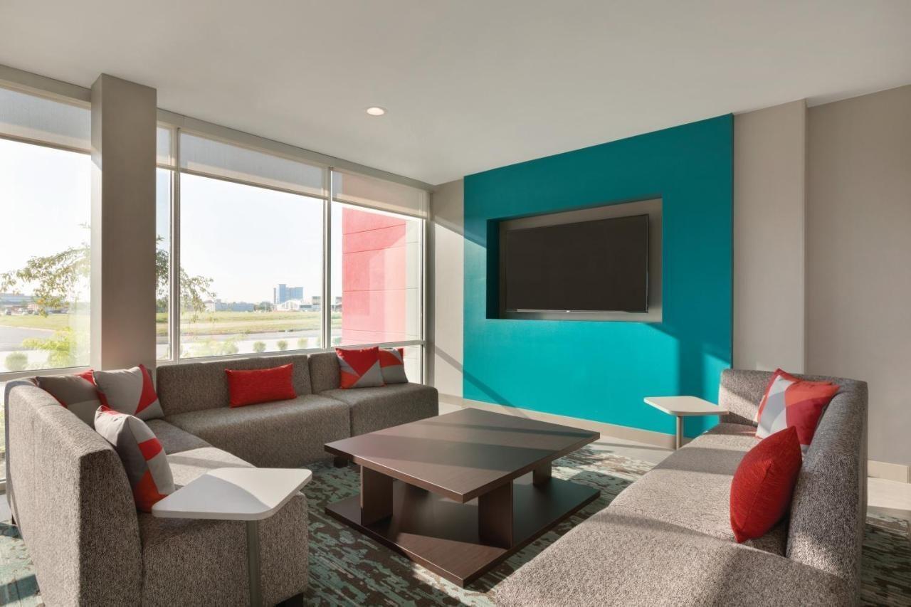 Avid Perry-national Fairground Area By Ihg